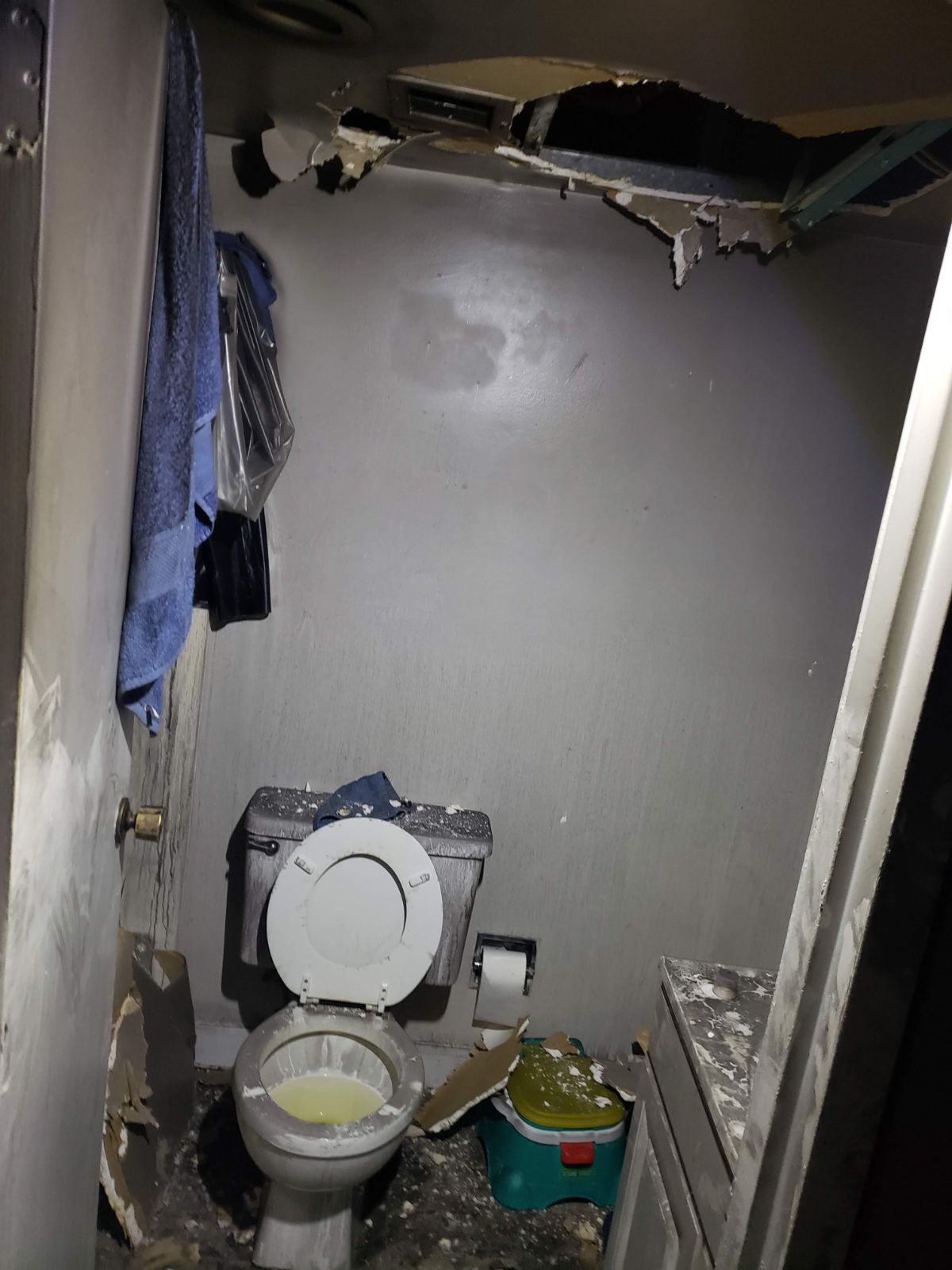 Fire Bathroom Before - coatsville-regency-park